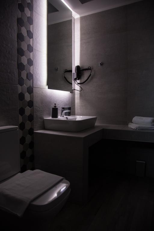 B. U. Luxury Apartments Аспровалта Екстериор снимка