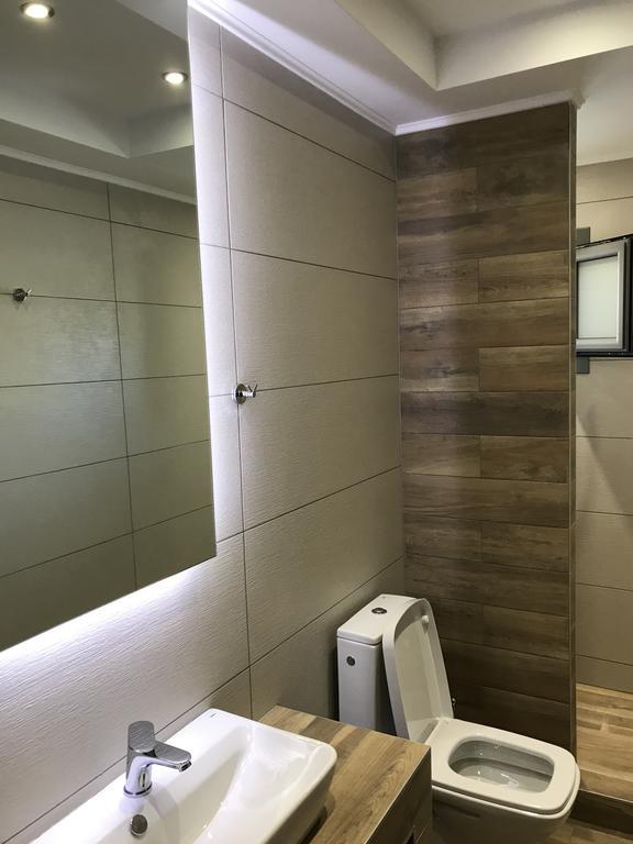 B. U. Luxury Apartments Аспровалта Екстериор снимка