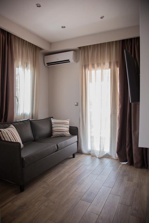 B. U. Luxury Apartments Аспровалта Екстериор снимка