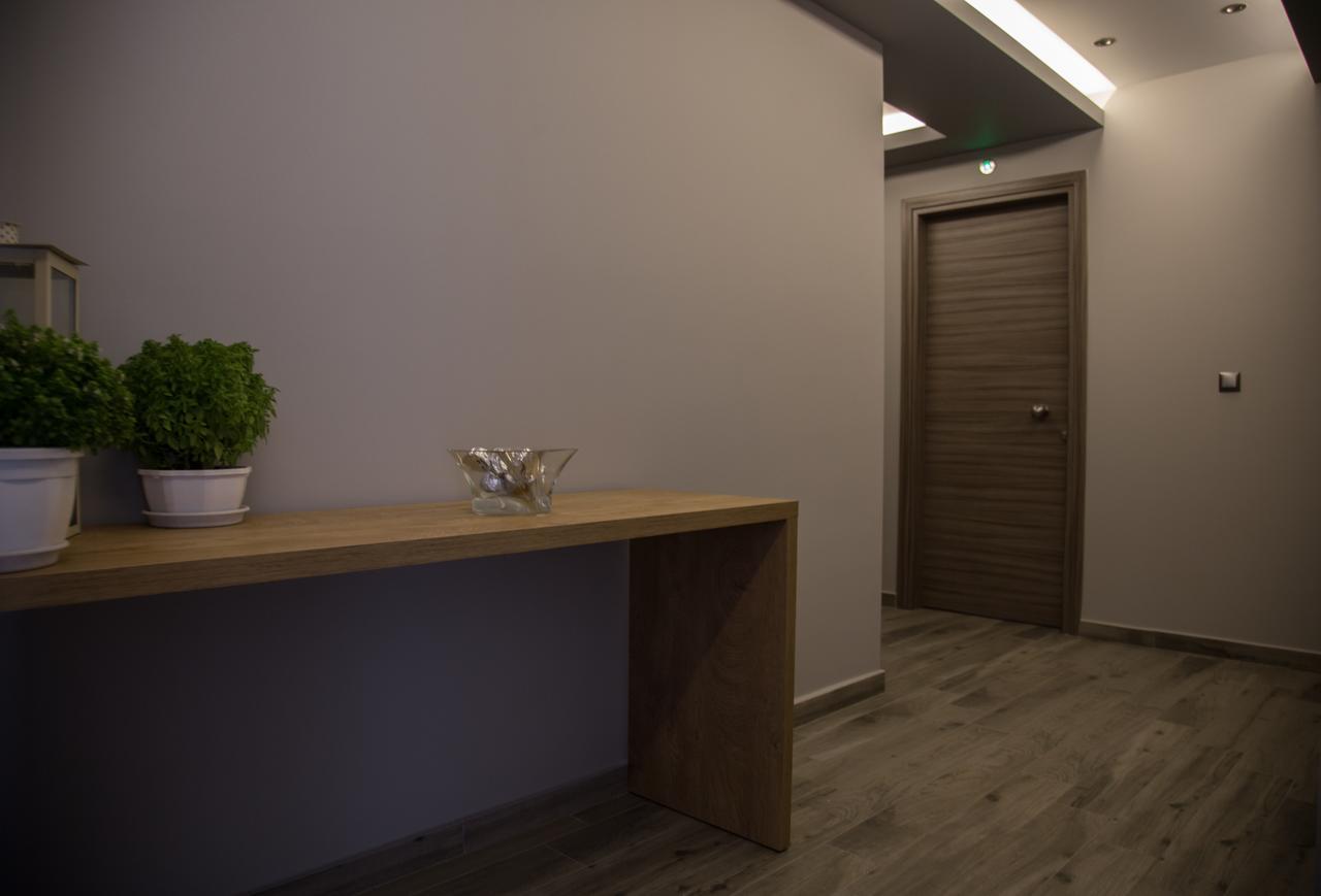 B. U. Luxury Apartments Аспровалта Екстериор снимка