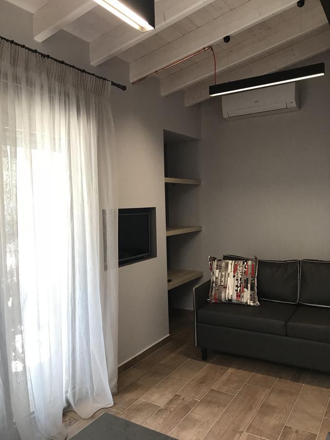 B. U. Luxury Apartments Аспровалта Екстериор снимка