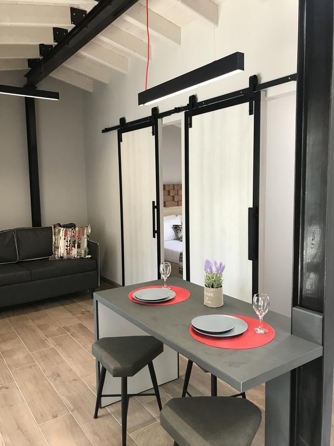 B. U. Luxury Apartments Аспровалта Екстериор снимка